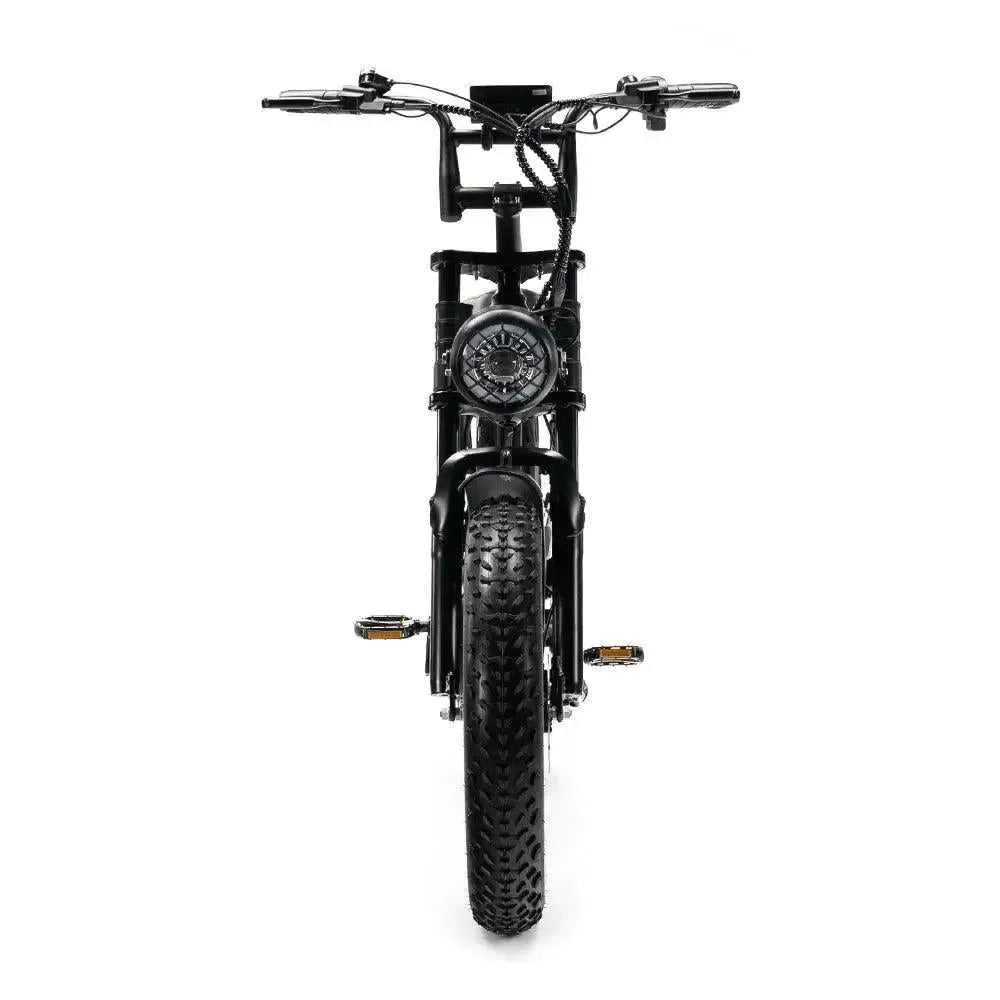 Ouxi V8 2025 Fatbike in Schwarz, Vorderansicht mit breitem Lenker, Display, Scheinwerfer und breitem Vorderreifen