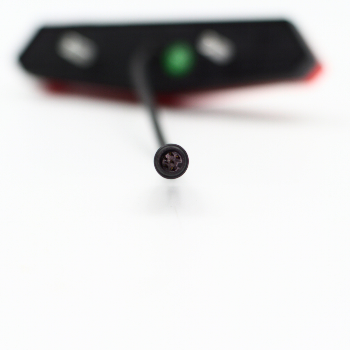 QMWheel V20 Rücklicht, Runder Stecker, Foto 3