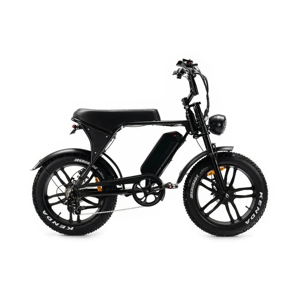 Ouxi V8 2025 Fatbike in Schwarz, Seitenansicht von rechts mit langem Sattel, Rahmenakku und breiten Kenda-Reifen
