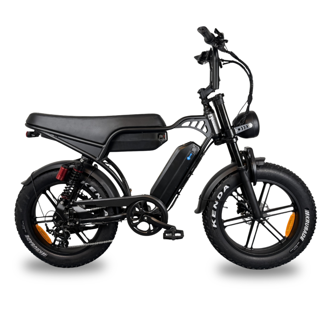 QMWheel V29 Pro Doppelakku Fatbike in Schwarz, komplette Seitenansicht mit langem Sattel, Akku im Rahmen und Kenda-Reifen